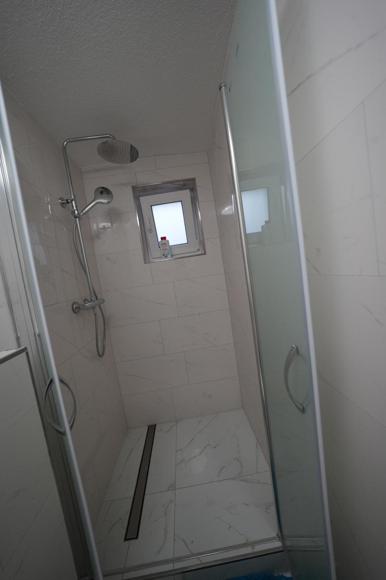 Stilvolle 2-Zimmer-Oase Mühlacker Esterno foto